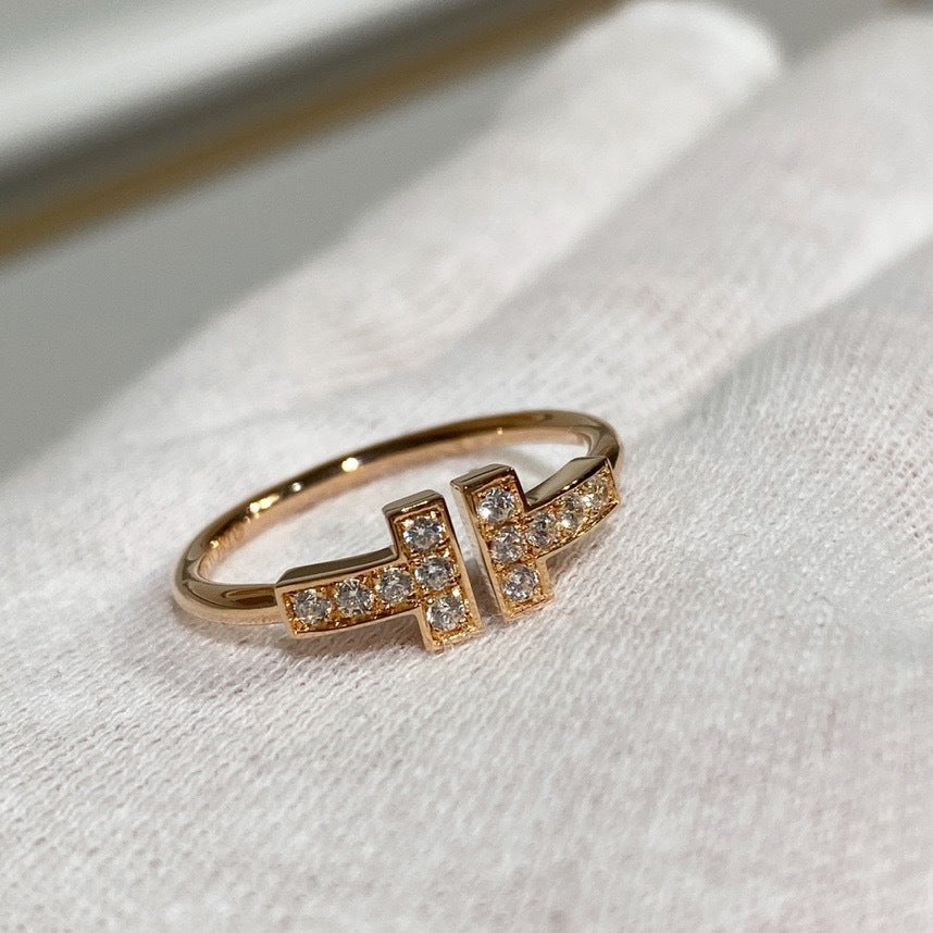 Fashion Personalized Women's Ring