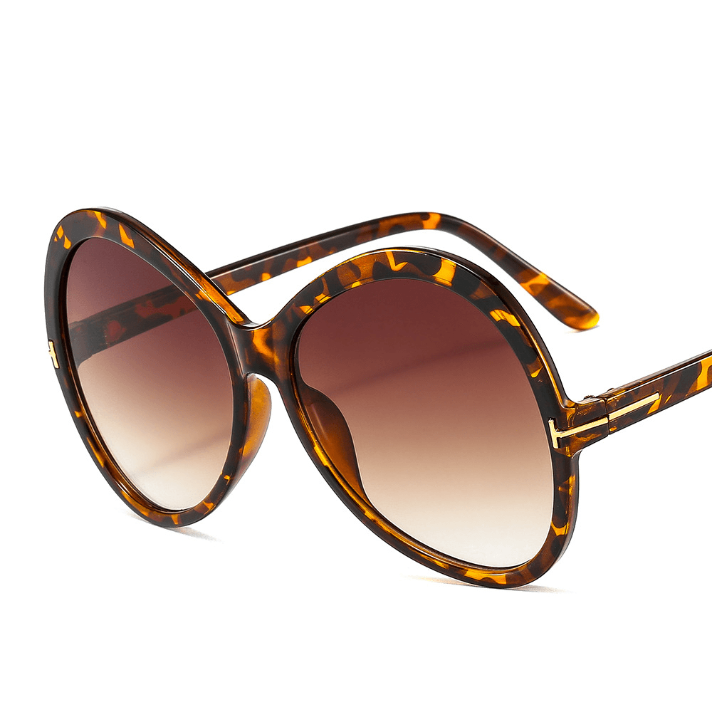 Color Men and Women Personality Fashion Retro Modern Sunglasses