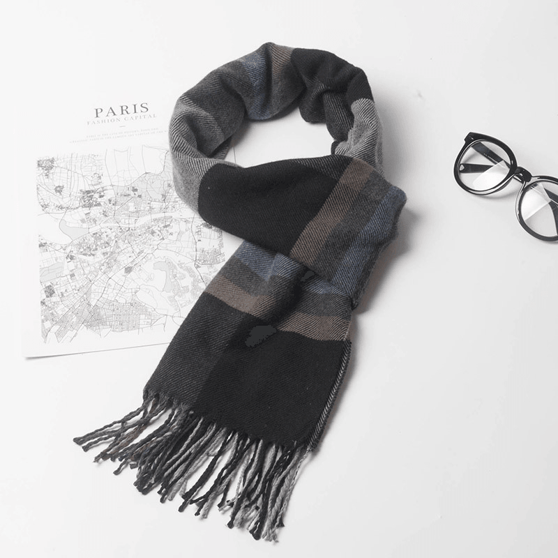 Stylish and Versatile Men's Plaid Warm Scarf