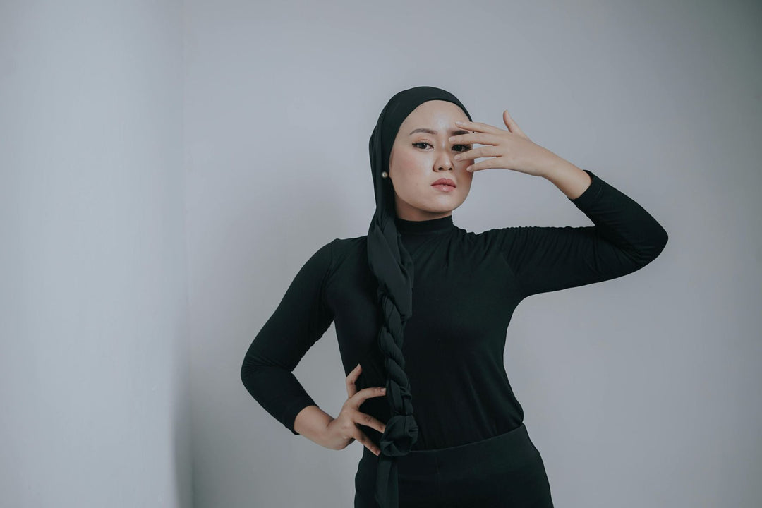 Innerwear Matters: How the Right Base Layers Improve Comfort in Modest Outfits