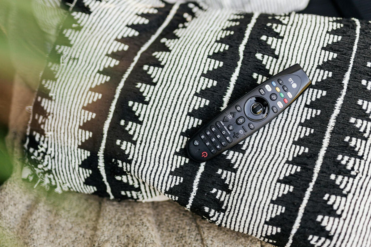 How to Make a DIY Remote Cover: Easy and Creative Ideas to Protect Your Remote