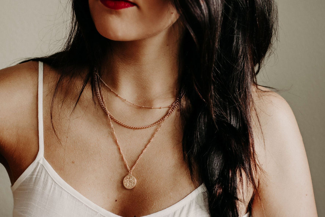 Why Jewelry Layering Works: The Psychology of Visual Balance in Fashion