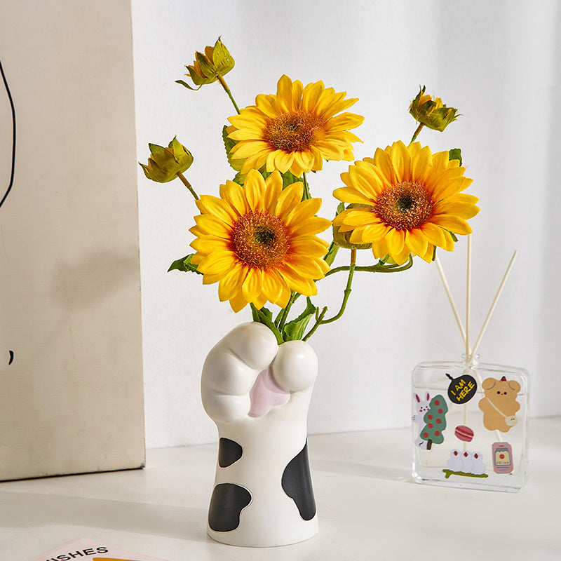 cat paw vase, view 2 - MRSLM