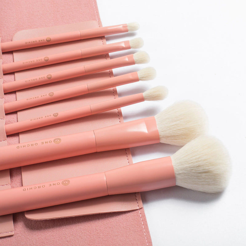 7-piece pink makeup brush set, view 5 - MRSLM