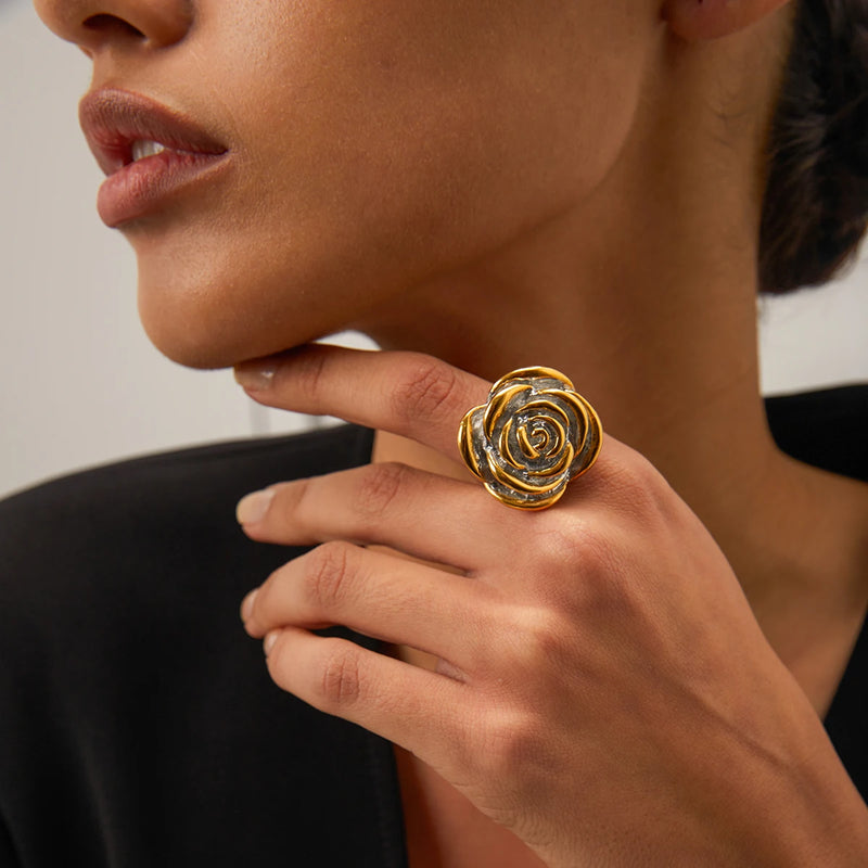Stainless steel 18K gold plated geometric flower ring - MRSLM