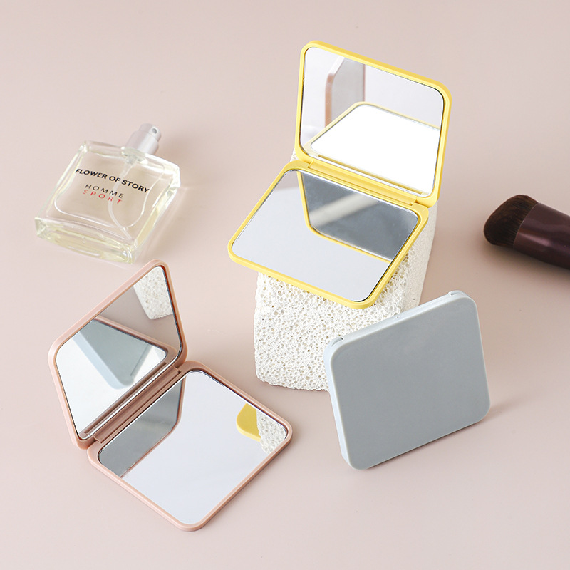 portable double-sided makeup mirror, view 8 - MRSLM