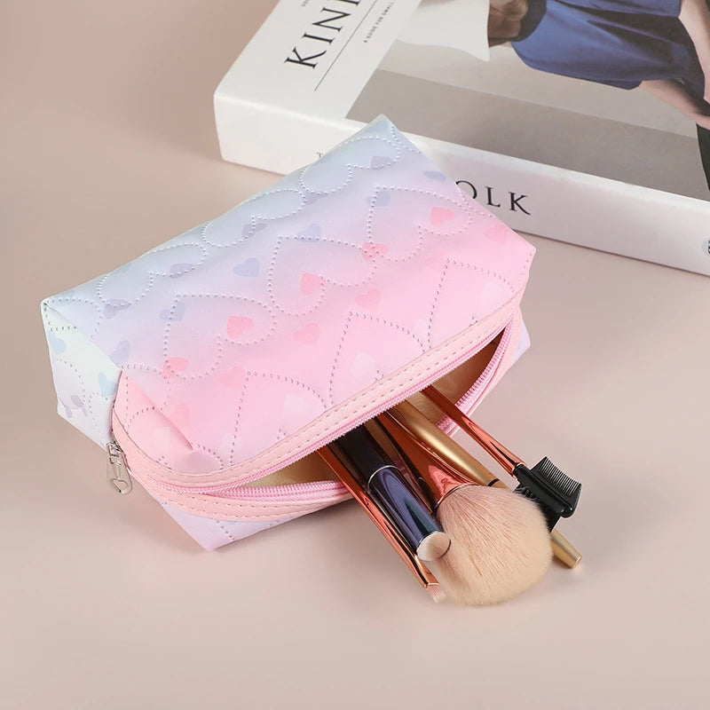 waterproof heart pattern cosmetic bag, view 7 - MRSLM