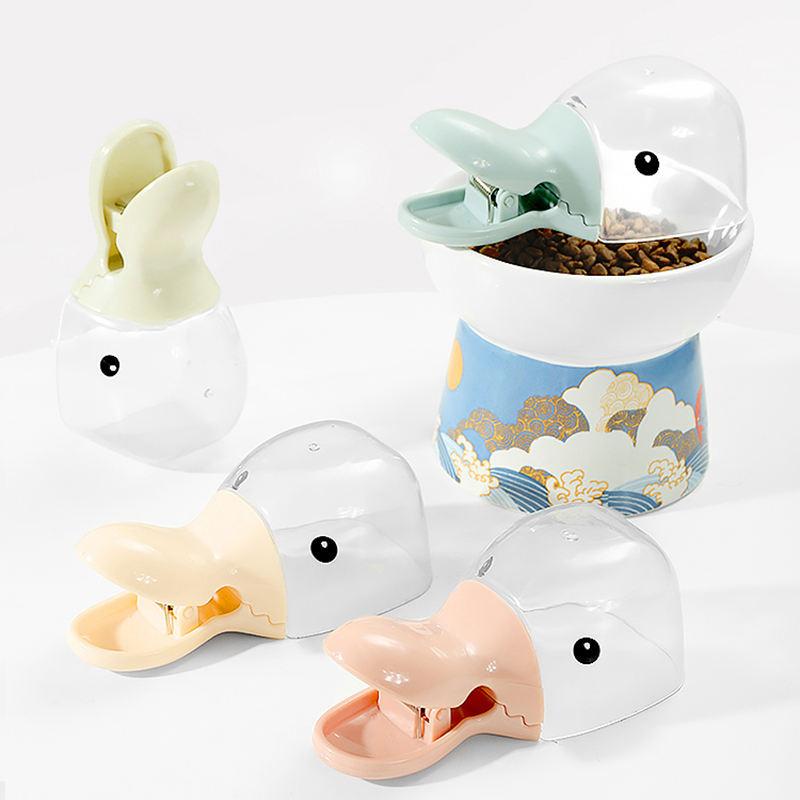 Multifunctional pet food spoon - MRSLM