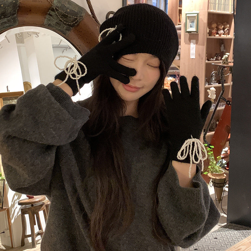Rabbit fur pearl bow gloves, view 7 - MRSLM