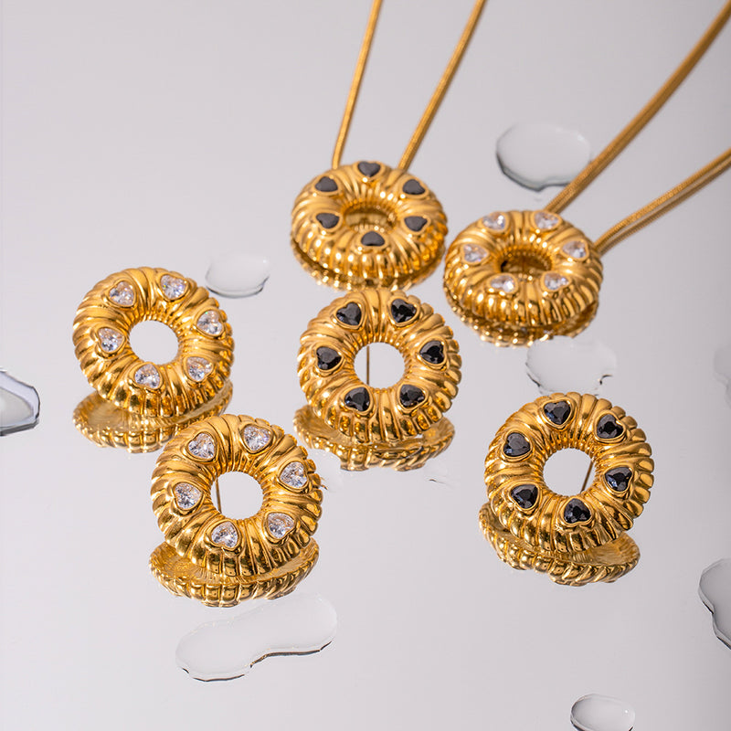 18K gold plated O-shaped earrings and necklace, view 9 - MRSLM