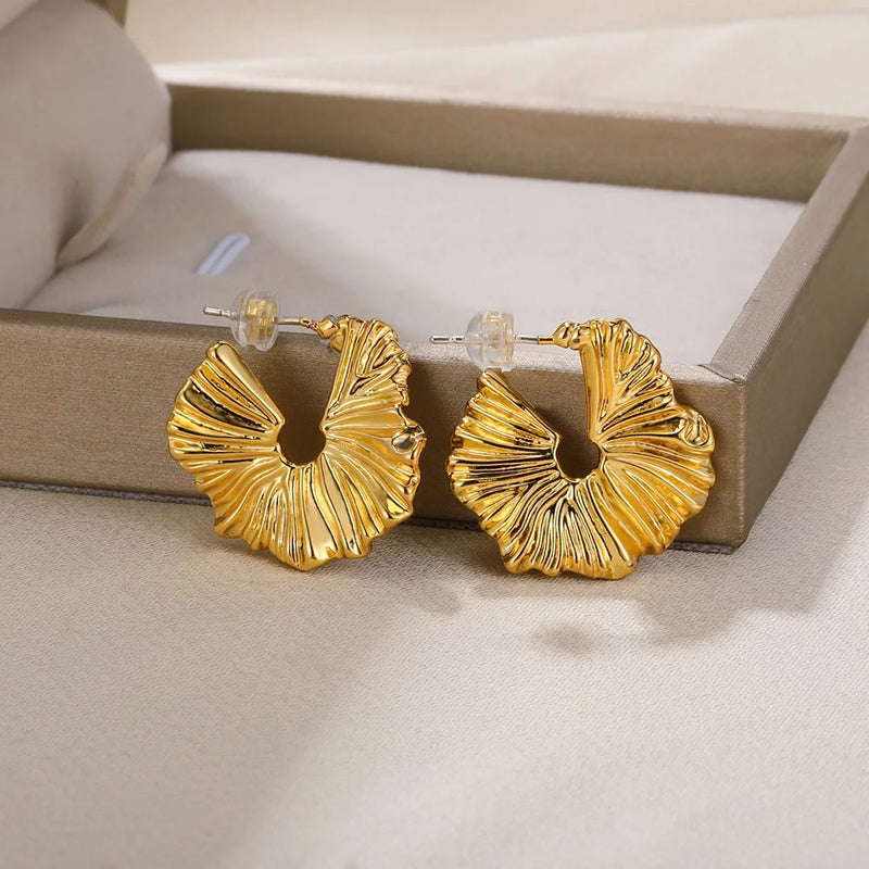 ginkgo leaf gold stud earrings, view 5 - MRSLM