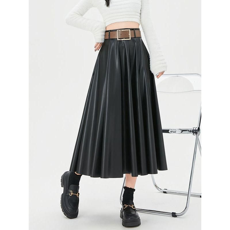 High-waist faux leather skirt with belt, view 2 - MRSLM