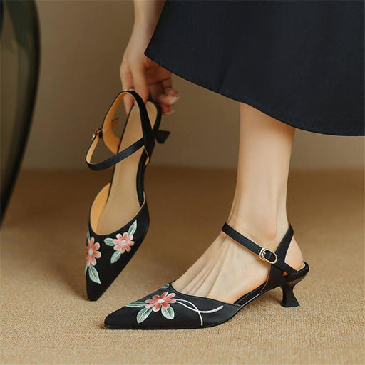 embroidered pointed toe sandals with spike heels - MRSLM