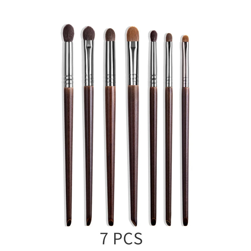 24-piece makeup brush set, view 5 - MRSLM