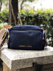 camera shoulder messenger bag, view 5 - MRSLM