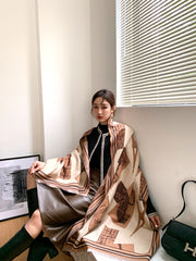 geometric cashmere-look scarf, view 6 - MRSLM