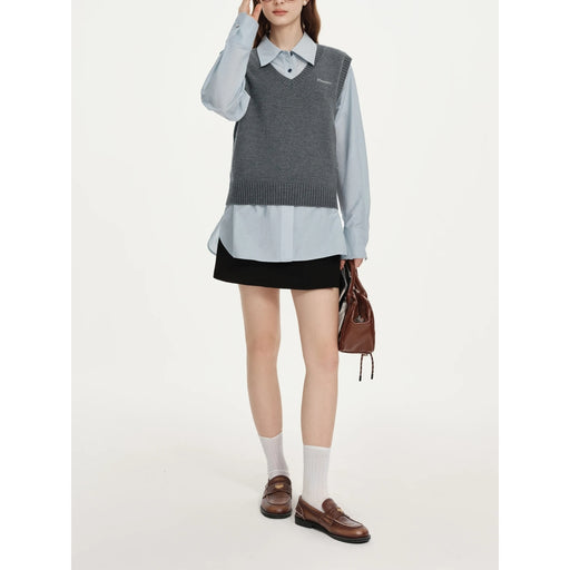 Women's wool blend V-neck sweater vest, view 2 - MRSLM