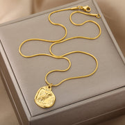 Gold owl pendant necklace, view 7 - MRSLM