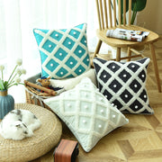 Tufted Moroccan-style pillow cover - MRSLM