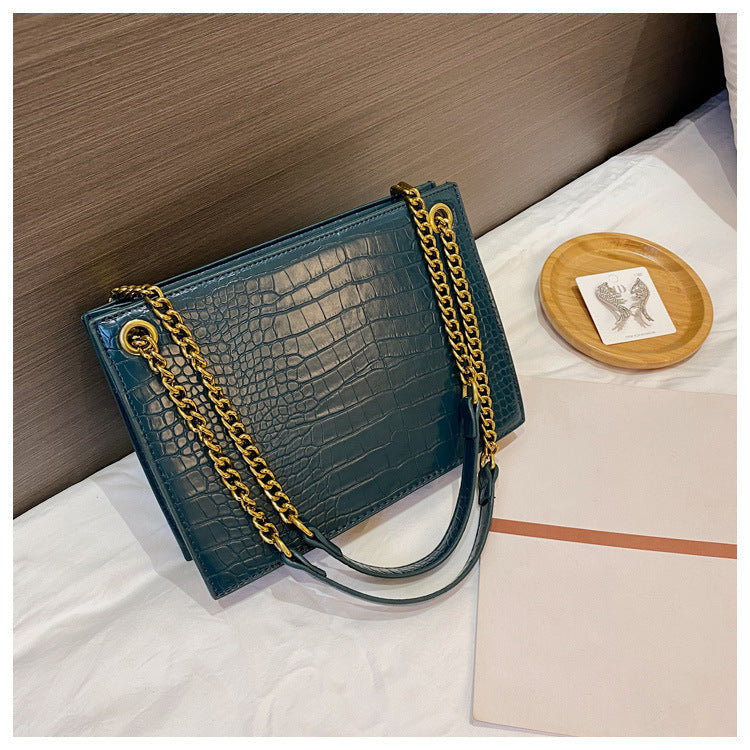 women's chain messenger bag, view 2 - MRSLM
