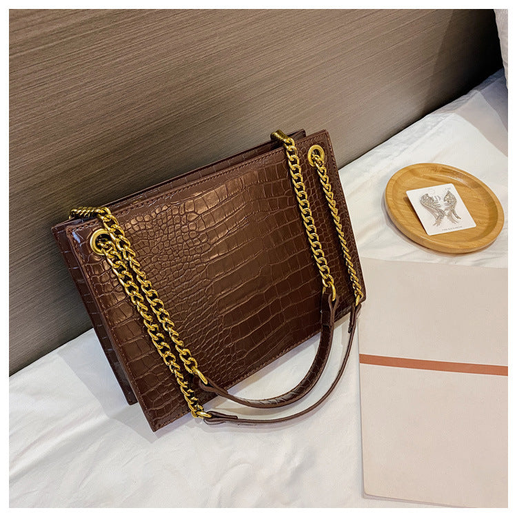 women's chain messenger bag, view 5 - MRSLM