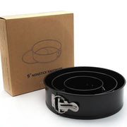 3-piece round cake pan set, view 3 - MRSLM