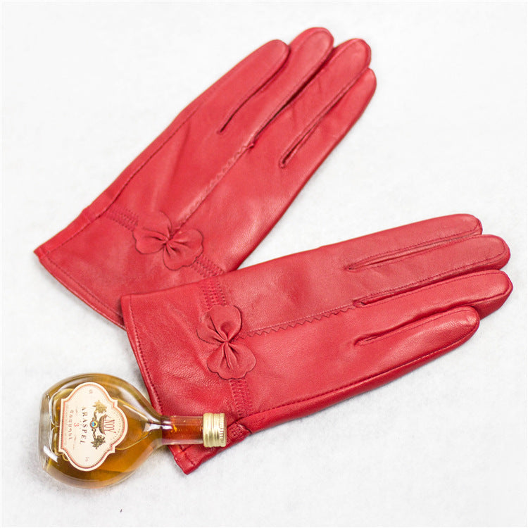 Women's sheepskin leather bow gloves, view 3 - MRSLM