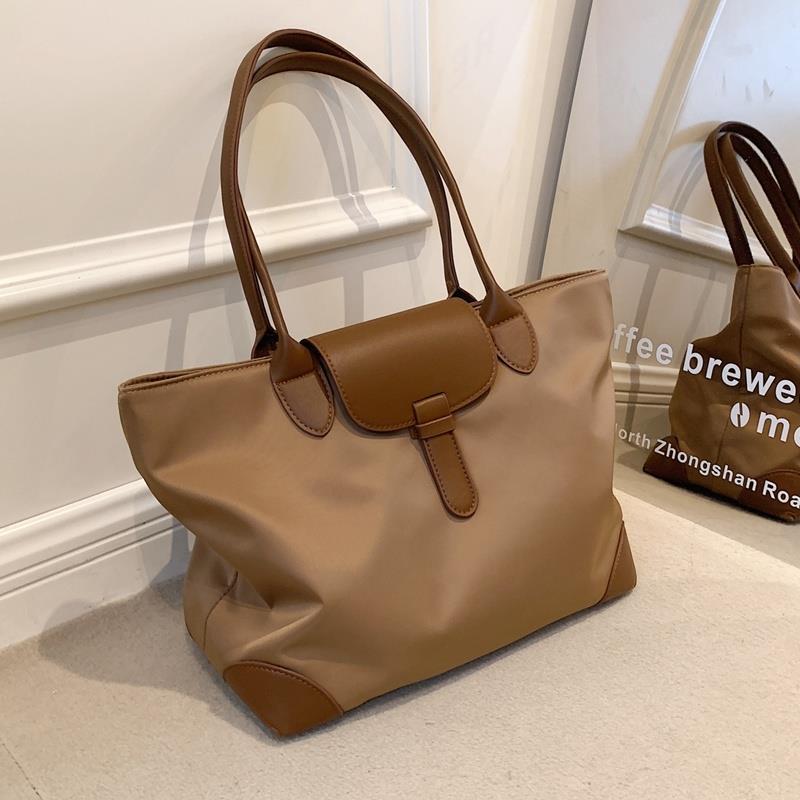 large Oxford cloth commuter tote bag, view 4 - MRSLM