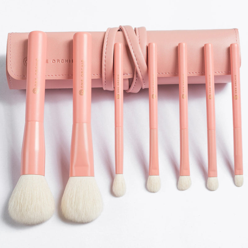 7-piece pink makeup brush set, view 6 - MRSLM