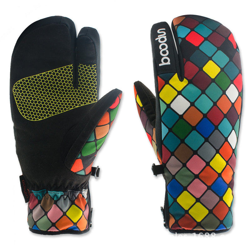 three-finger ski gloves, view 5 - MRSLM