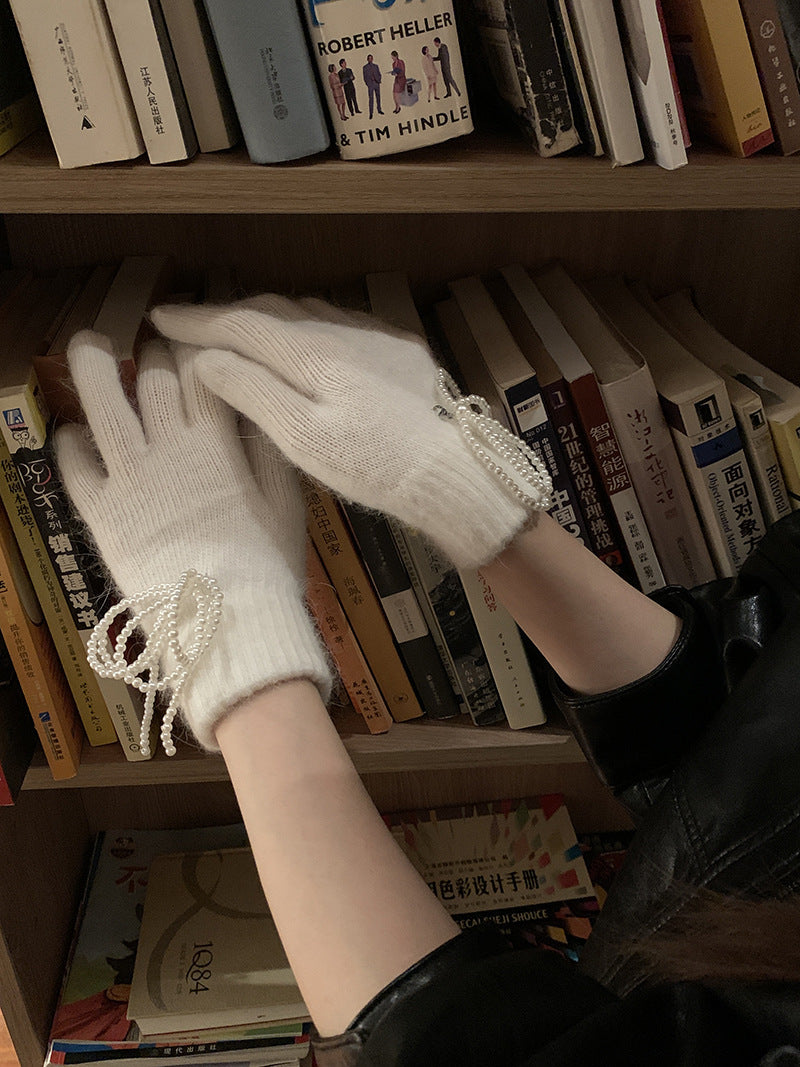 Rabbit fur pearl bow gloves, view 13 - MRSLM