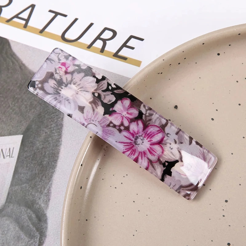 acrylic floral hair claw clip, view 9 - MRSLM