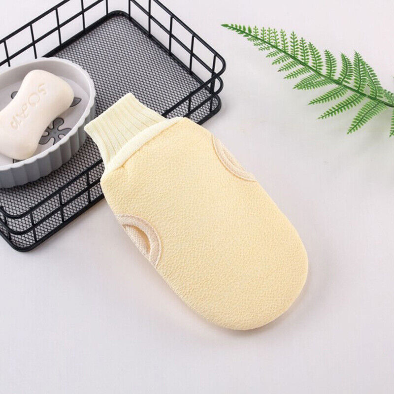 Two-sided exfoliating bath glove, view 2 - MRSLM