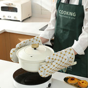 Cotton and silicone non-slip oven mitts, view 3 - MRSLM