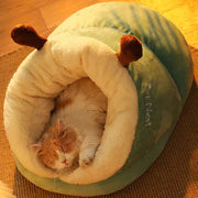 Cozy cat cave bed, view 5 - MRSLM
