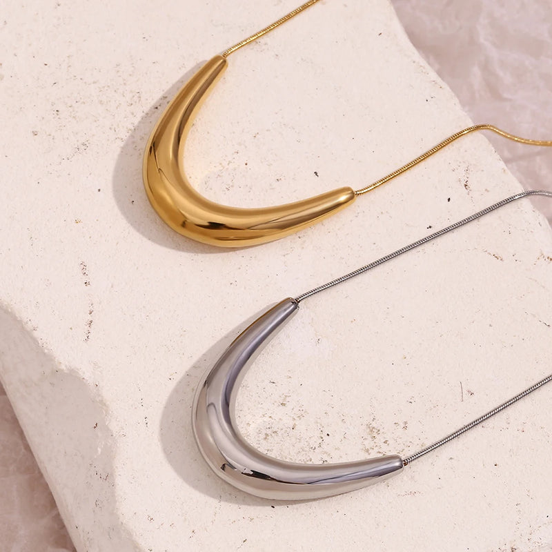 arc v-shaped pendant necklace, view 7 - MRSLM
