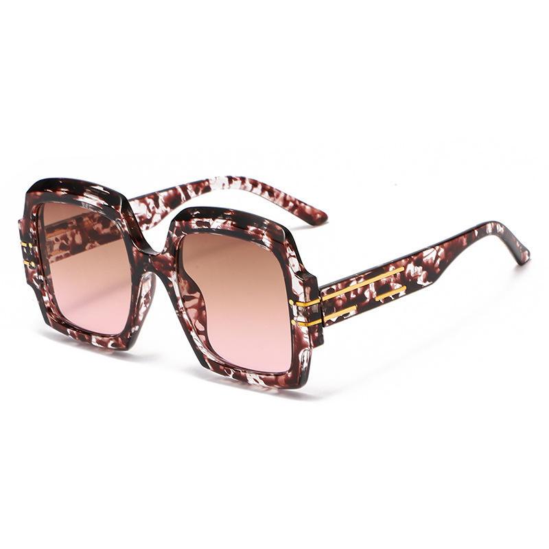 Oversized oval sunglasses with gradient lenses, view 4 - MRSLM
