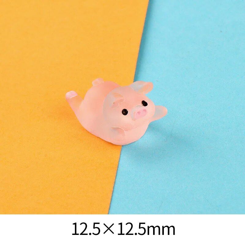 resin piggy car decoration, view 5 - MRSLM