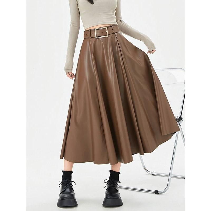 High-waist faux leather skirt with belt, view 4 - MRSLM