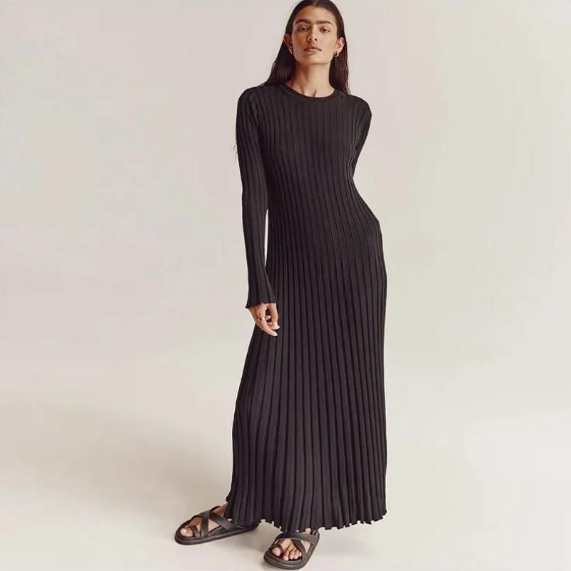elegant pleated knit dress, view 25 - MRSLM