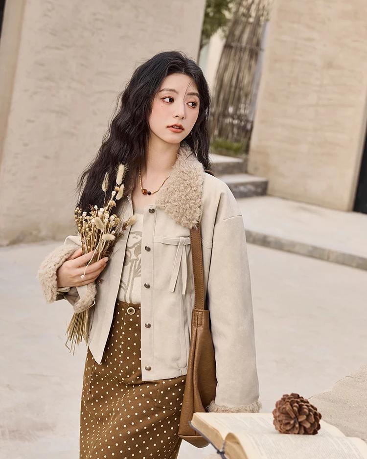 u-collar embroidered flower sweater, view 5 - MRSLM