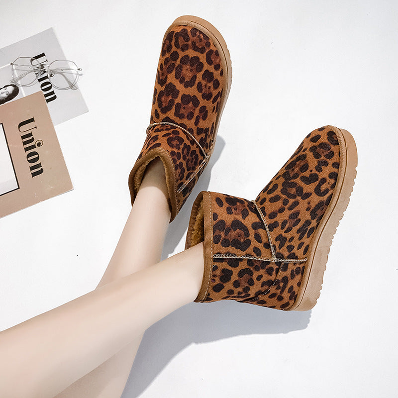 Women's faux fur lined suede snow boots, view 9 - MRSLM