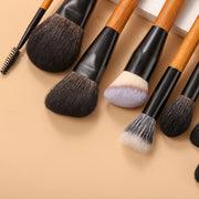 eye makeup brush for crease, eyeshadow and highlighter, view 18 - MRSLM