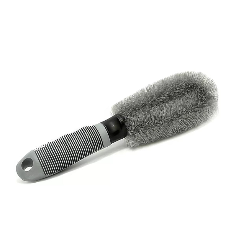 L-shaped car wheel brush, view 2 - MRSLM