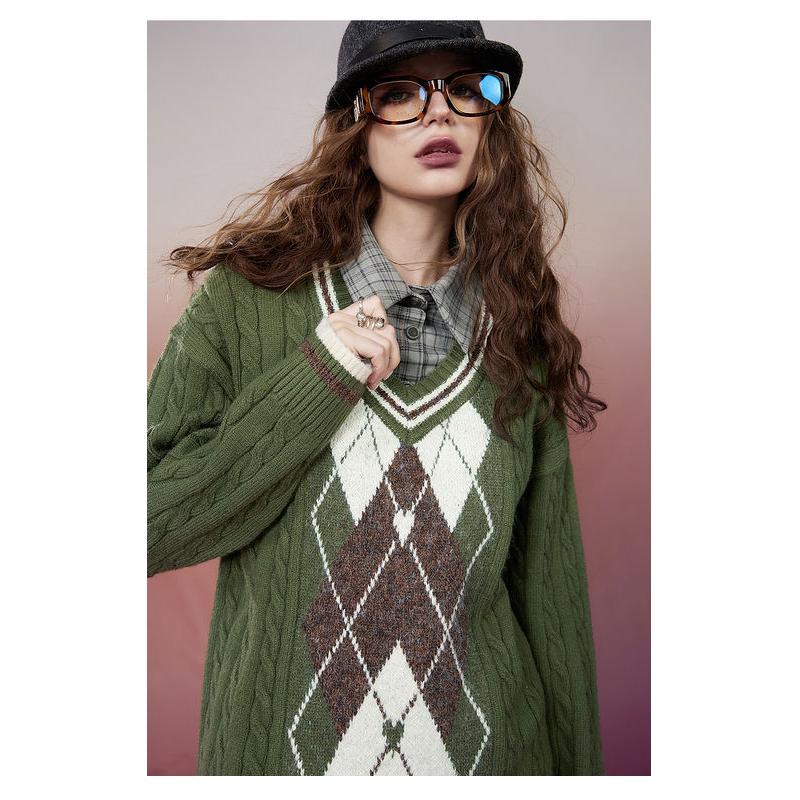 retro rhombus pullover sweater, view 6 - MRSLM