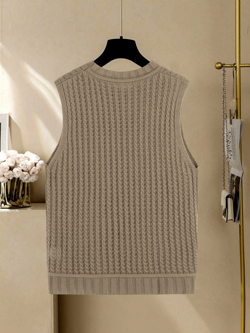 Women's sleeveless cable knit sweater vest, view 10 - MRSLM