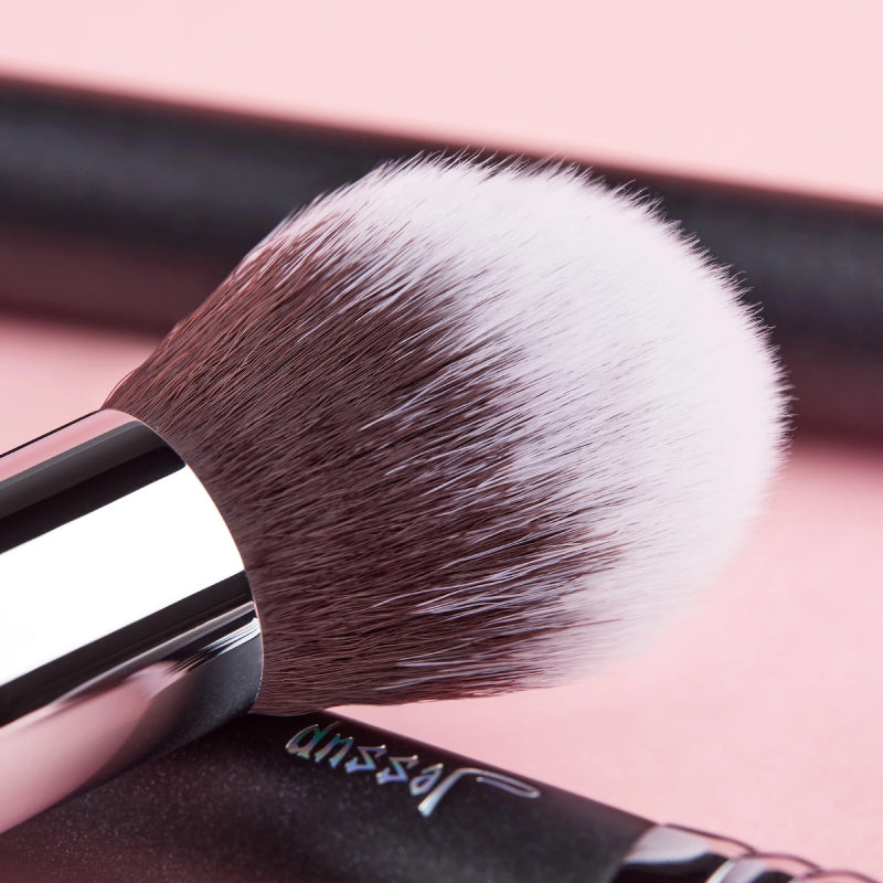 tapered concealer brush, view 6 - MRSLM