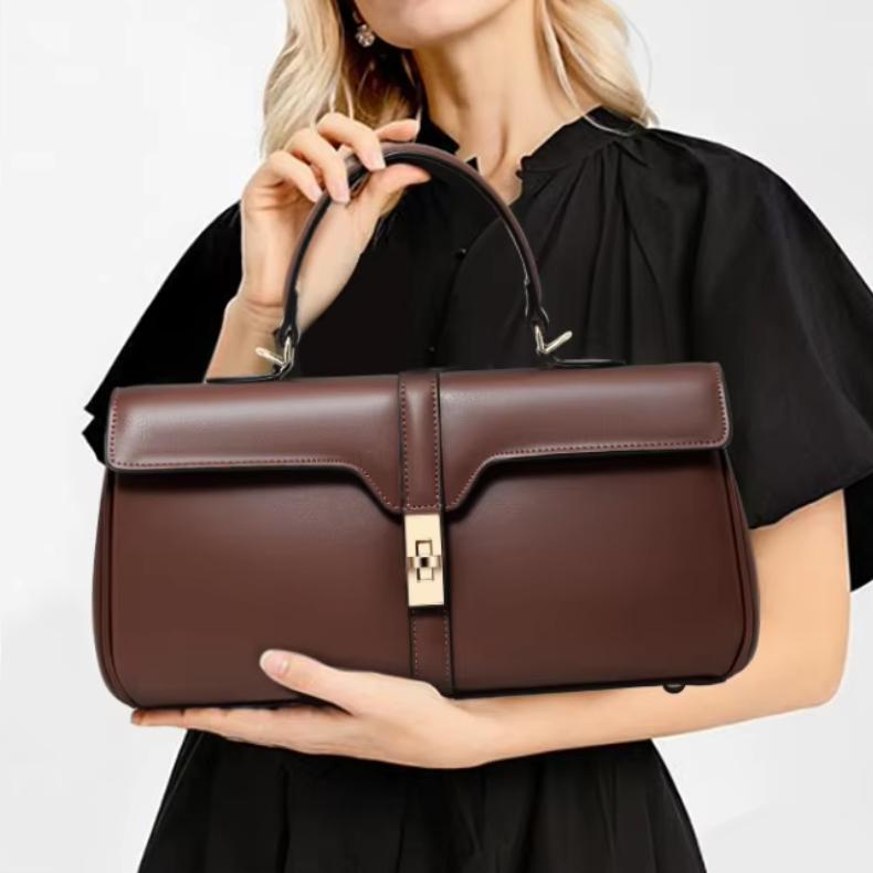 Genuine leather rectangular crossbody bag - MRSLM