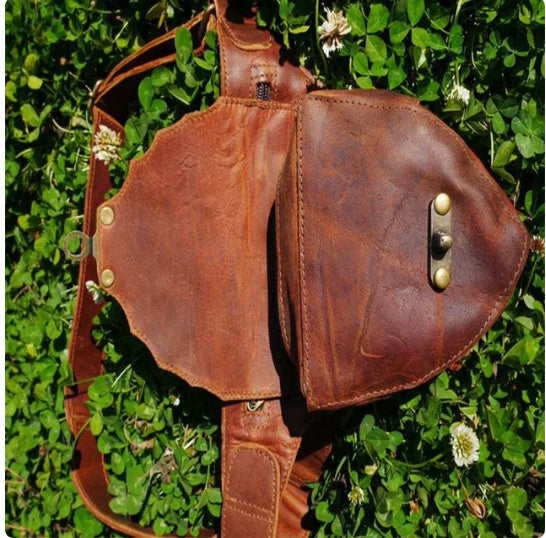Steampunk heart-shaped belt satchel, view 6 - MRSLM