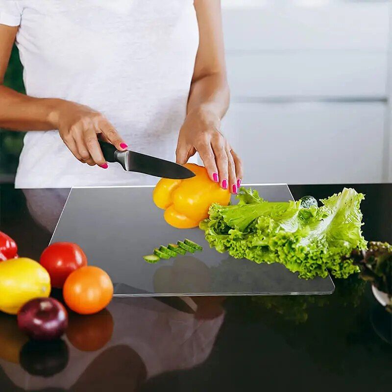 clear acrylic cutting board with lip, view 5 - MRSLM